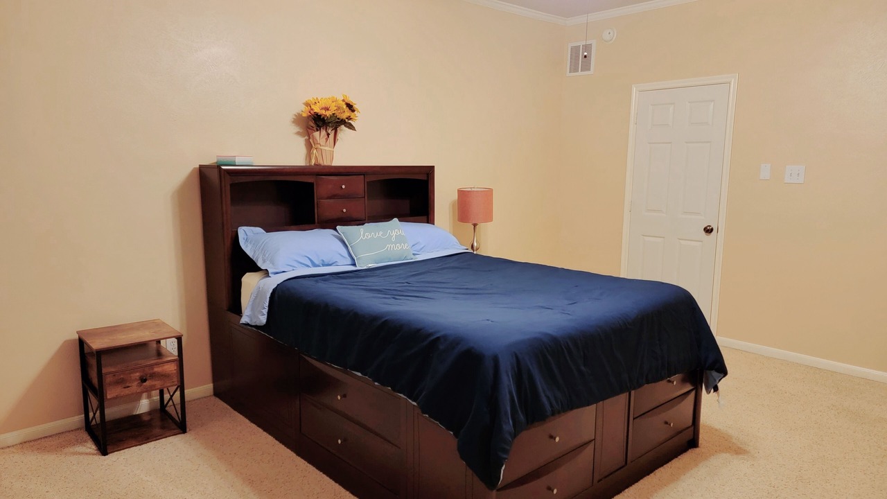 Photo of Bedroom in Clodine