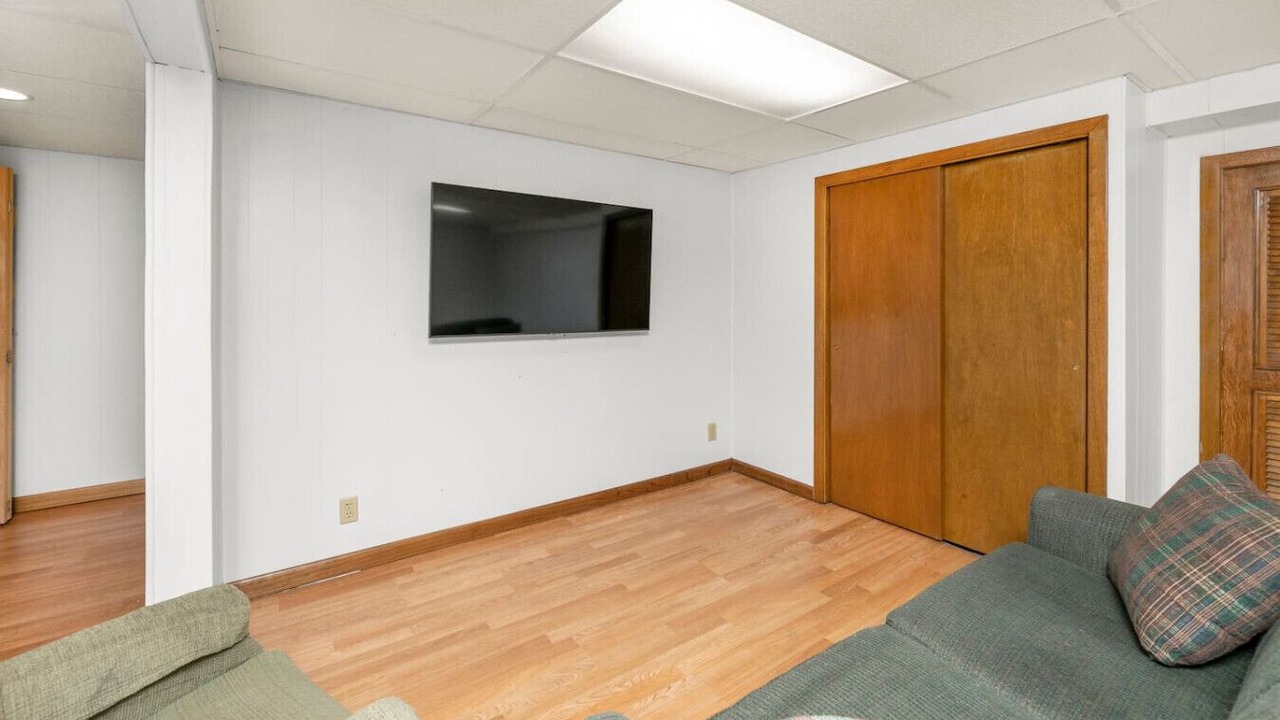 Photo of Others in Roosevelt