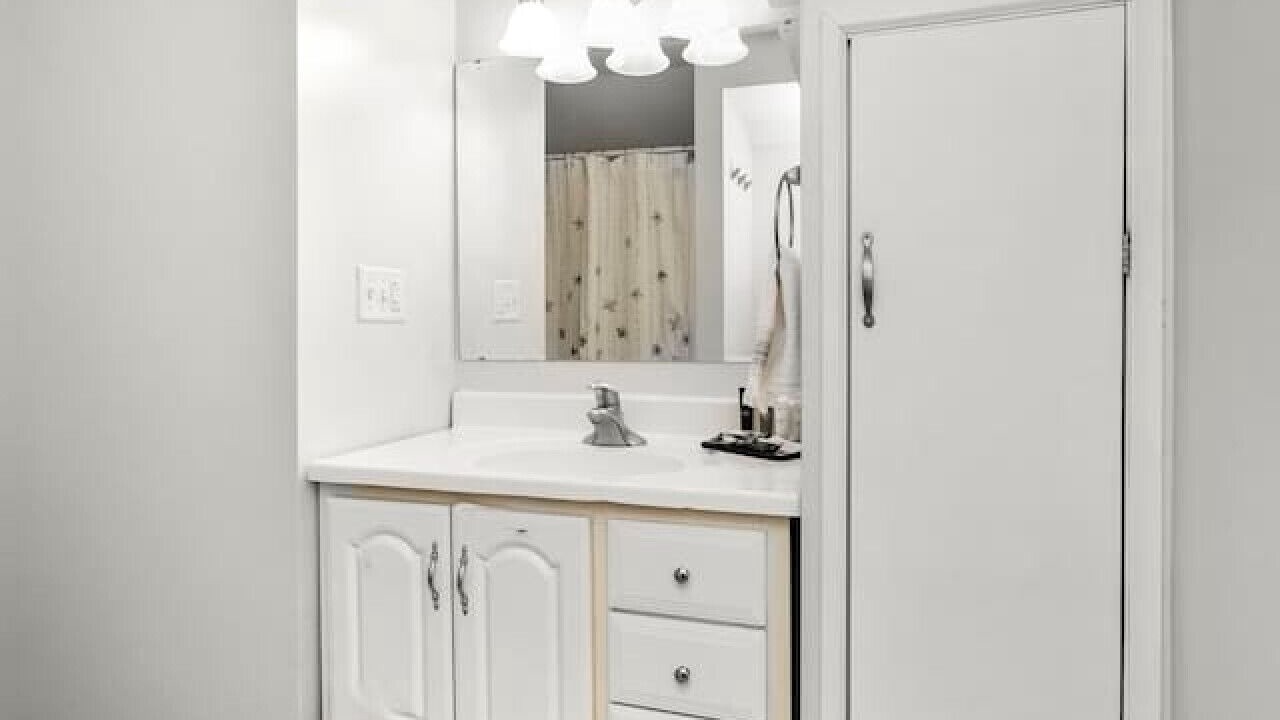 Photo of Bathroom in Roosevelt