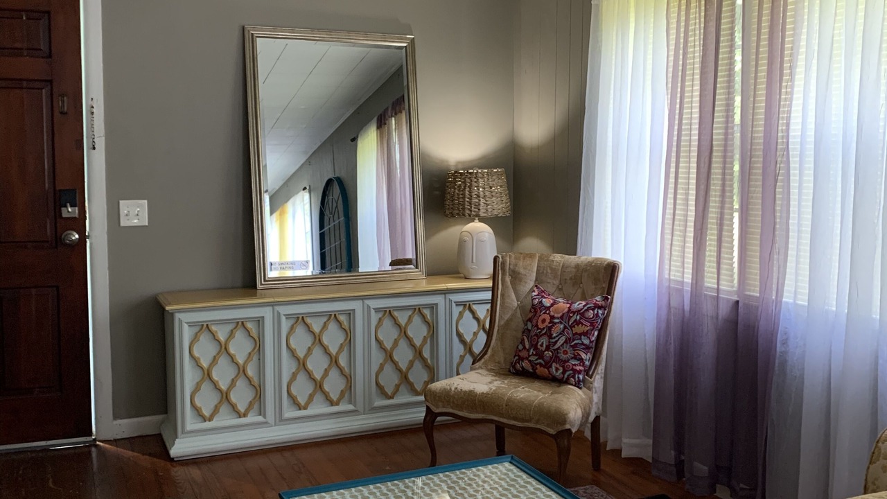 Photo of Livingroom in Brookhaven