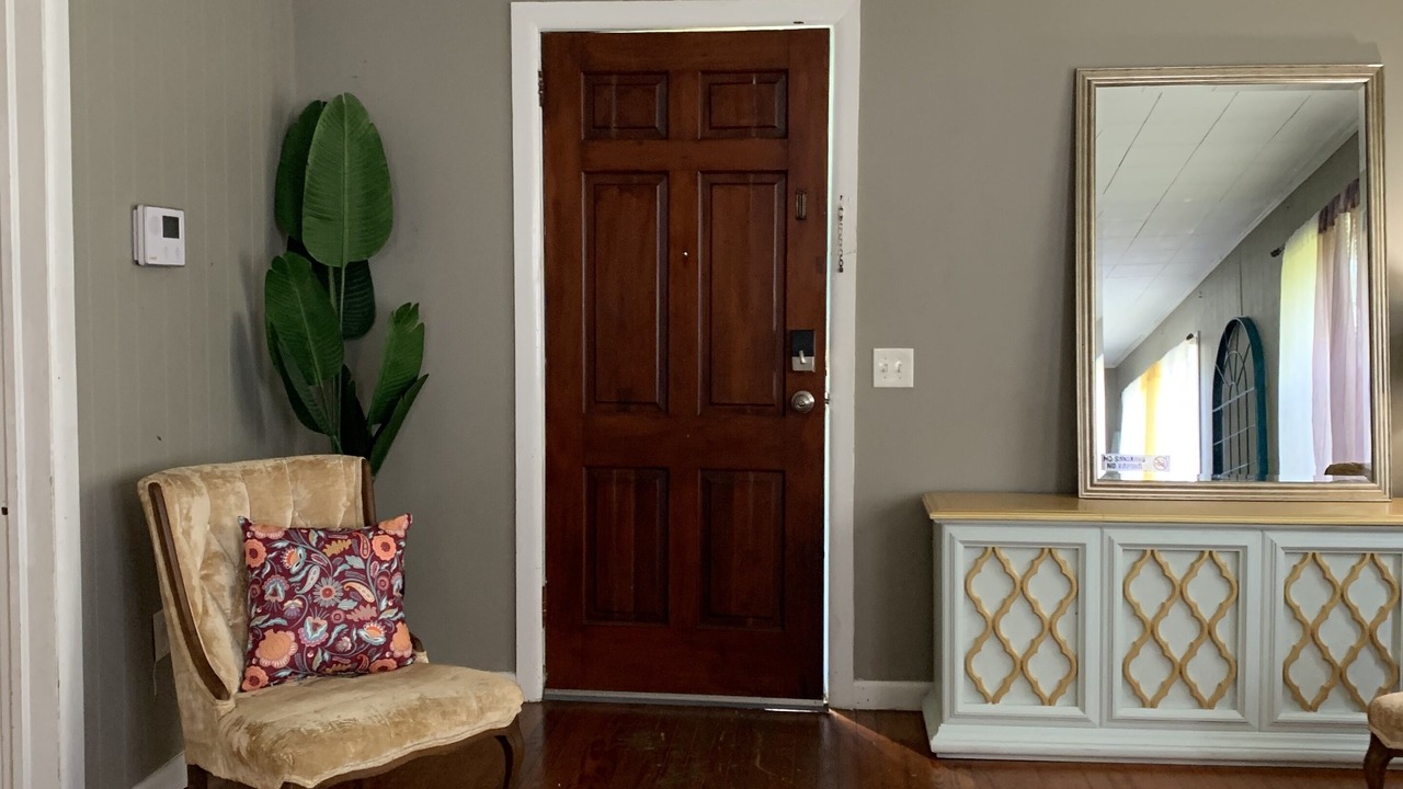Photo of Livingroom in Brookhaven