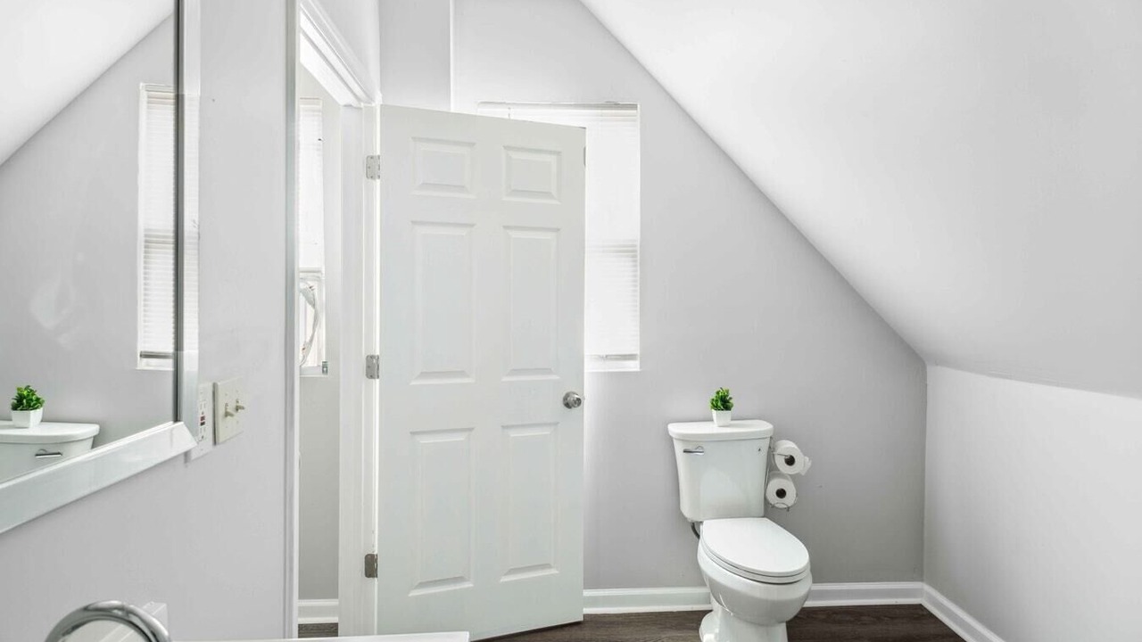 Photo of Bathroom in Mexicantown - Southwest Detroit