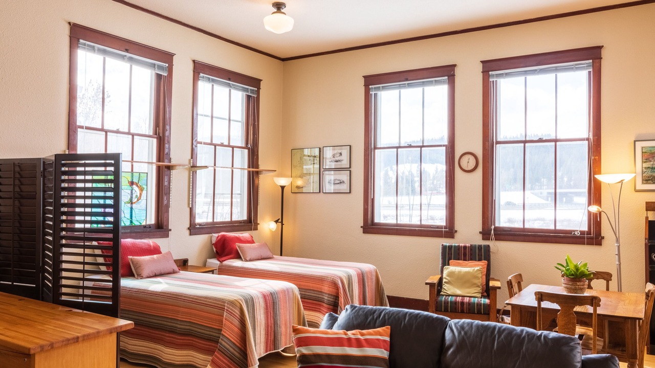 Photo of Livingroom in Kingston