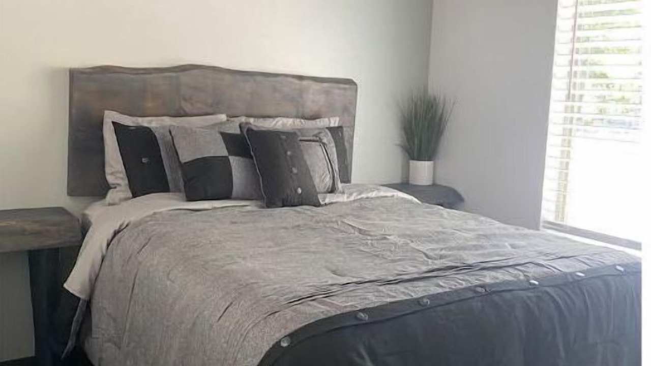 Photo of Bedroom in Martin City