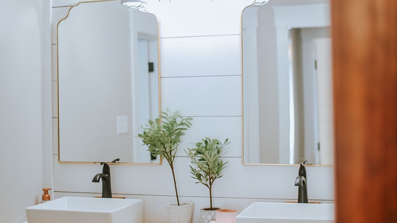 Photo of Bathroom in Brookeland