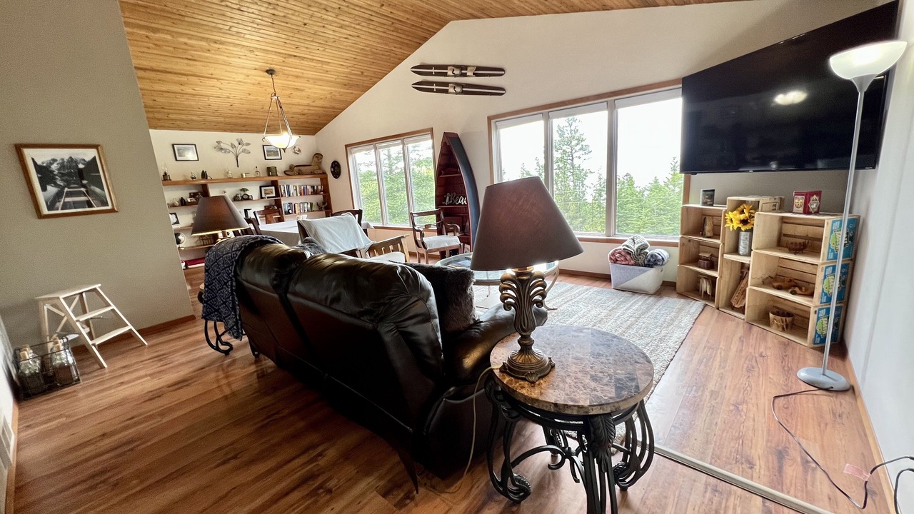Photo of Livingroom in Finley Point