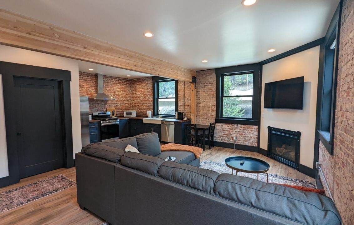Photo of Livingroom in Wallace