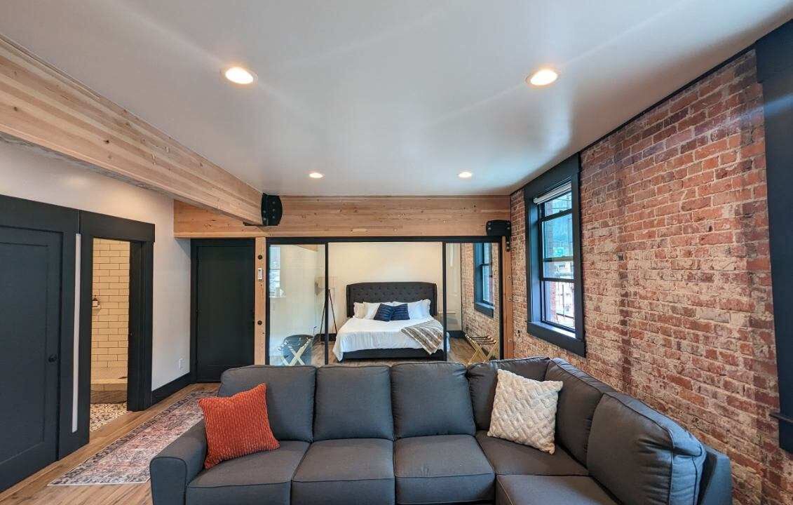 Photo of Livingroom in Wallace