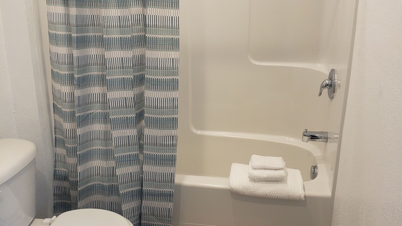Photo of Bathroom in Roseburg