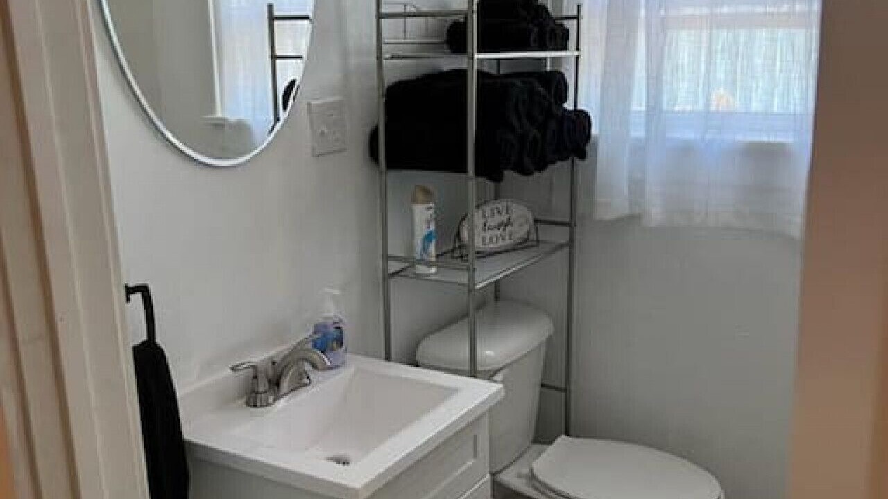 Photo of Bathroom in Thermopolis