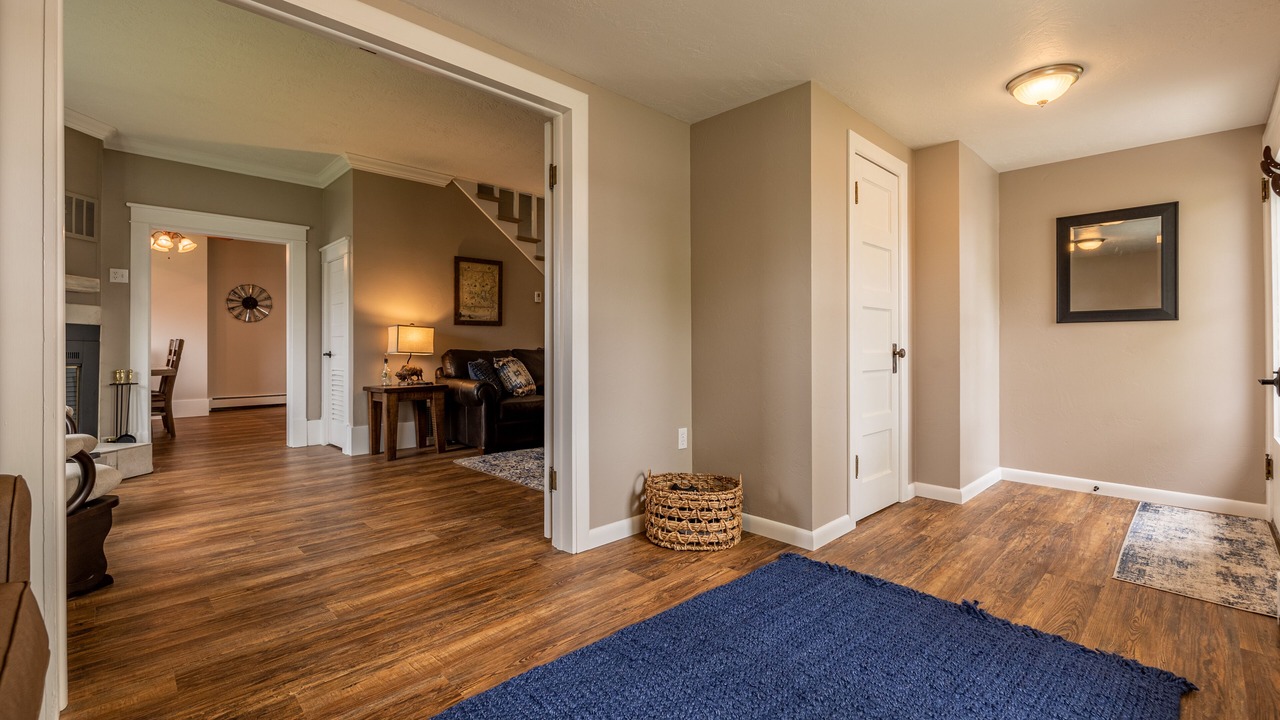 Photo of Livingroom in Powell