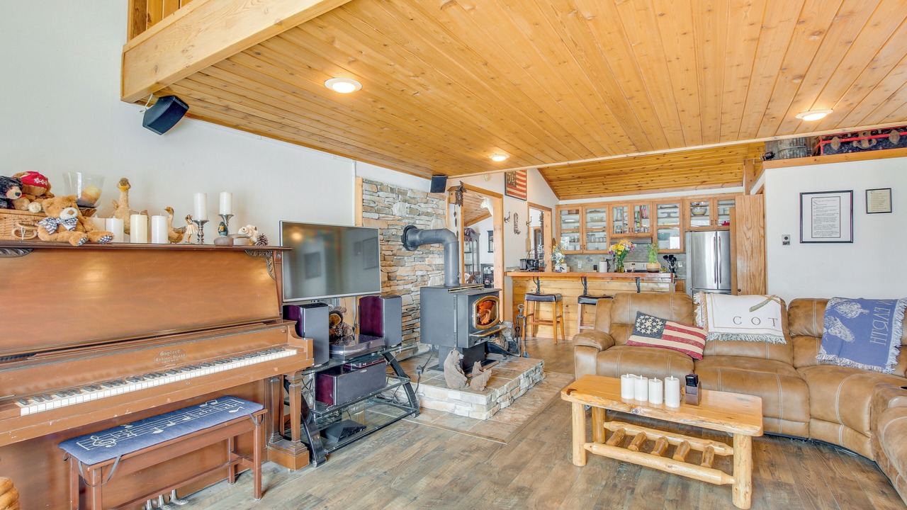 Photo of Livingroom in Thayne