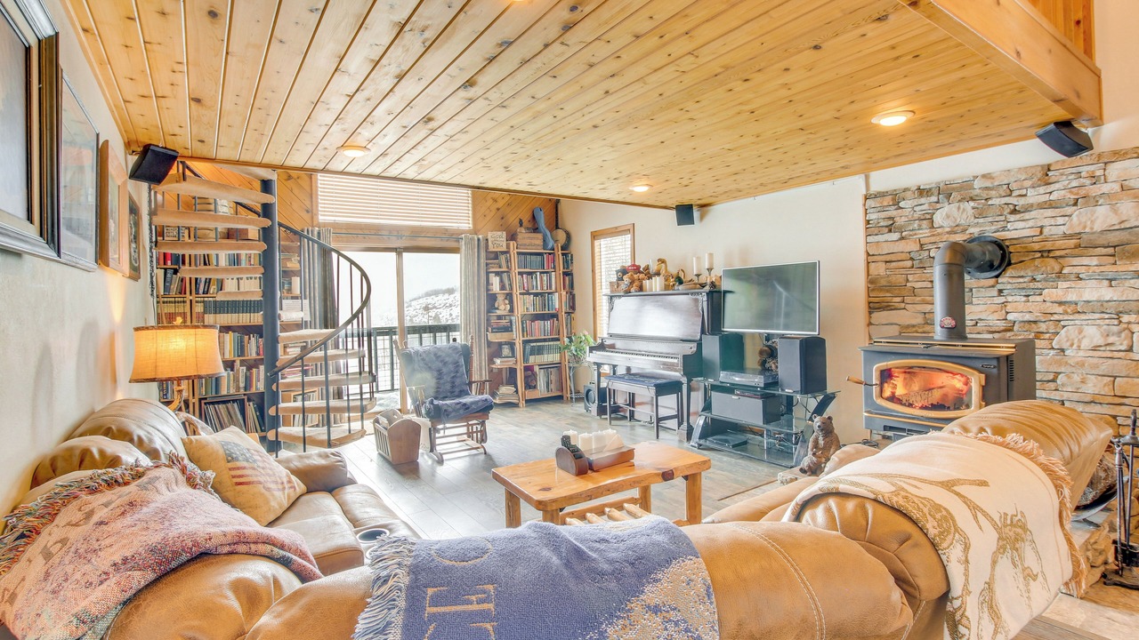 Photo of Livingroom in Thayne