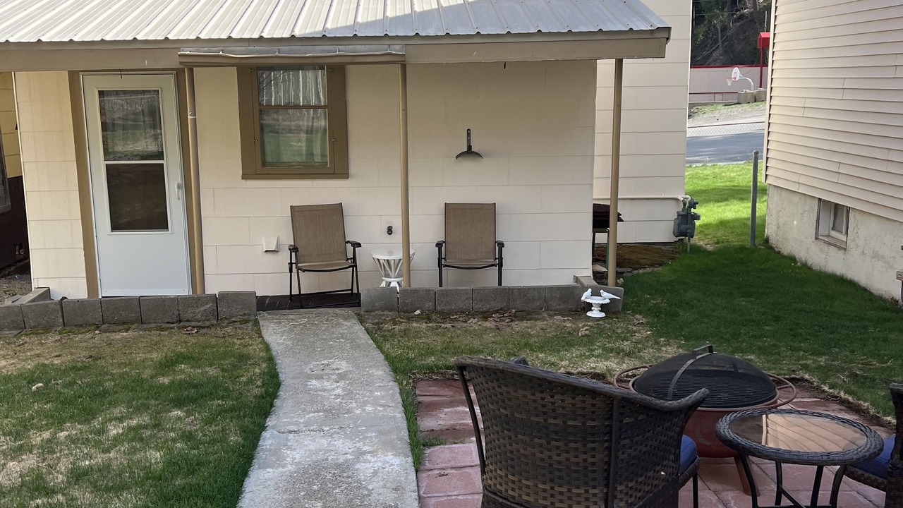 Photo of Patio Balcony in Mullan