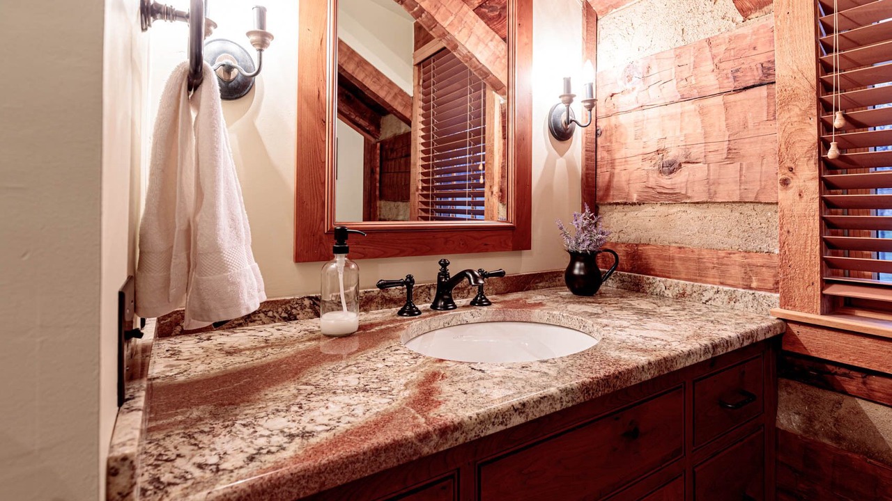 Photo of Bathroom in Gap