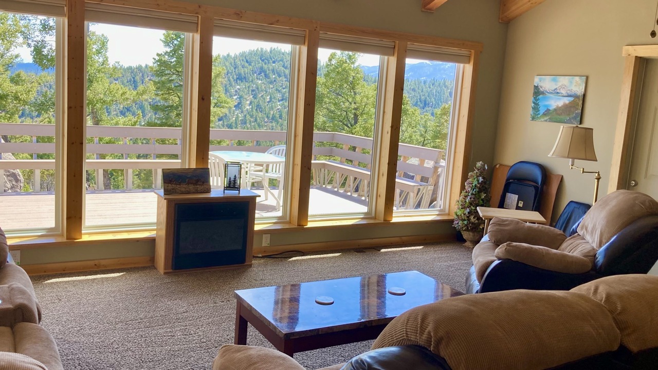 Photo of Livingroom in Whitehall