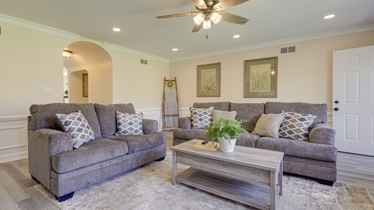 Photo of Livingroom in Dayton