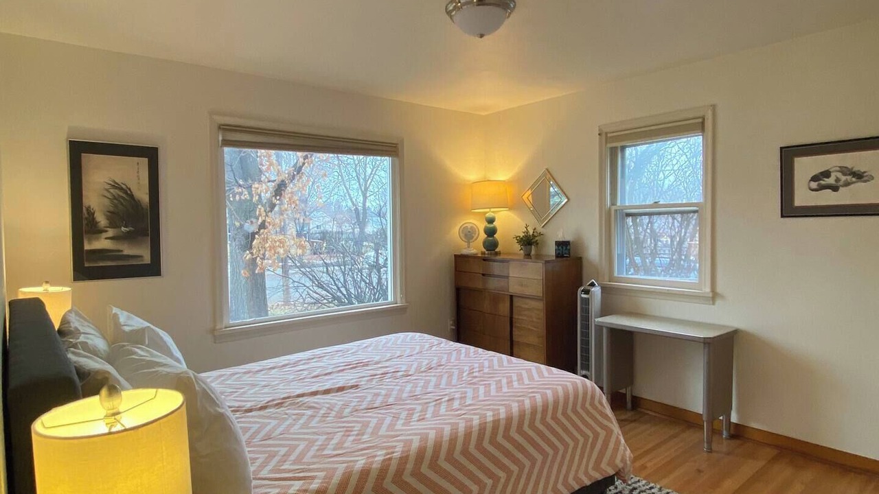 Photo of Bedroom in Franklin to the Fort