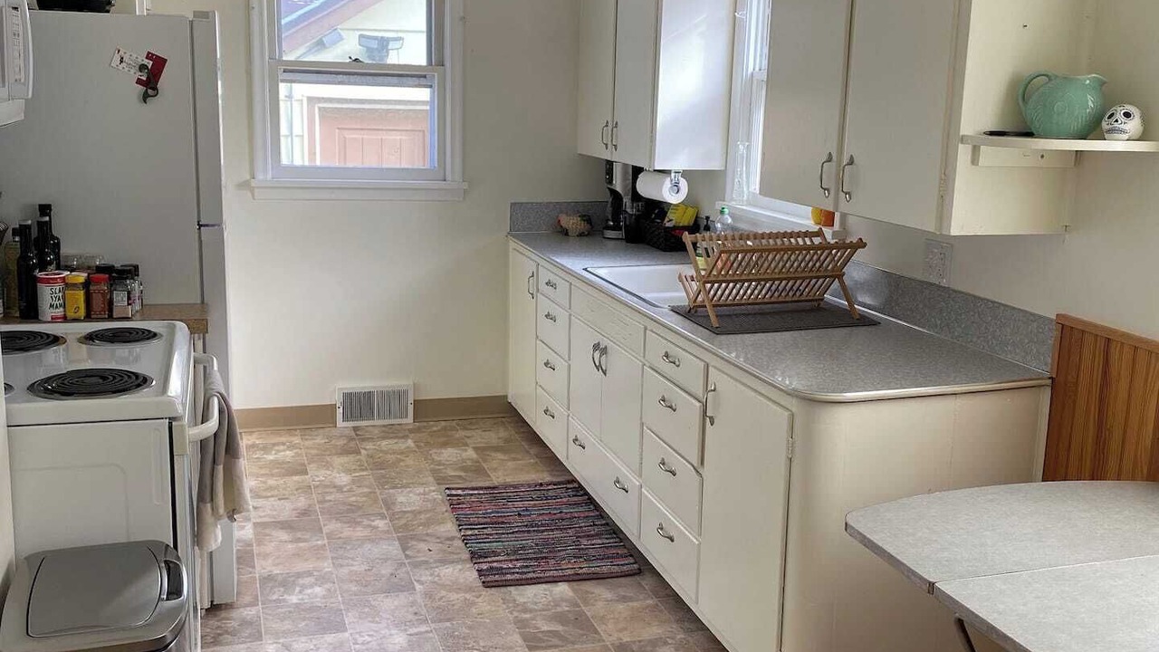 Photo of Kitchen in Franklin to the Fort