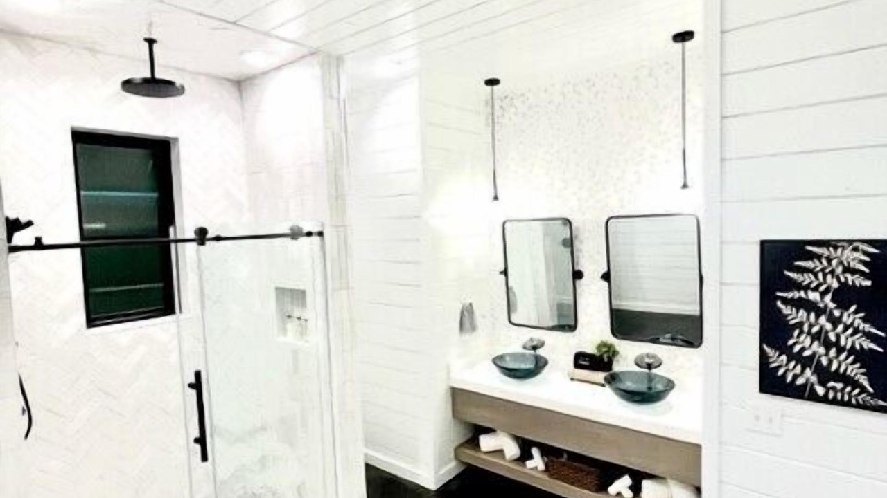 Photo of Bathroom in Pickens