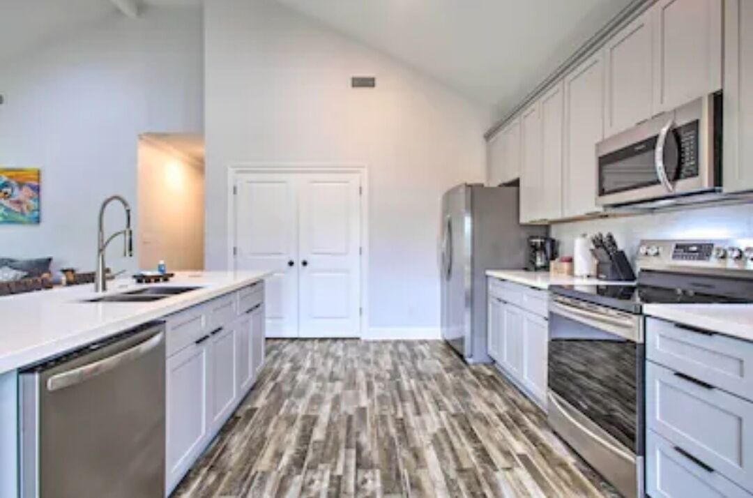 Photo of Kitchen in Shoreline Park