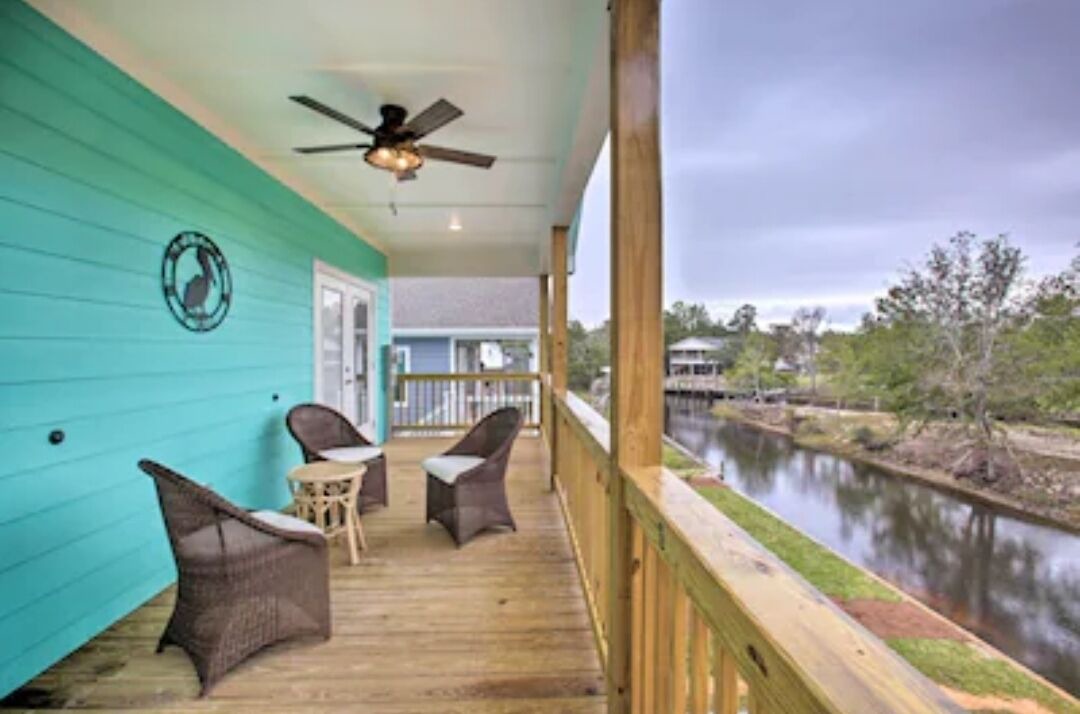 Photo of Patio Balcony in Shoreline Park