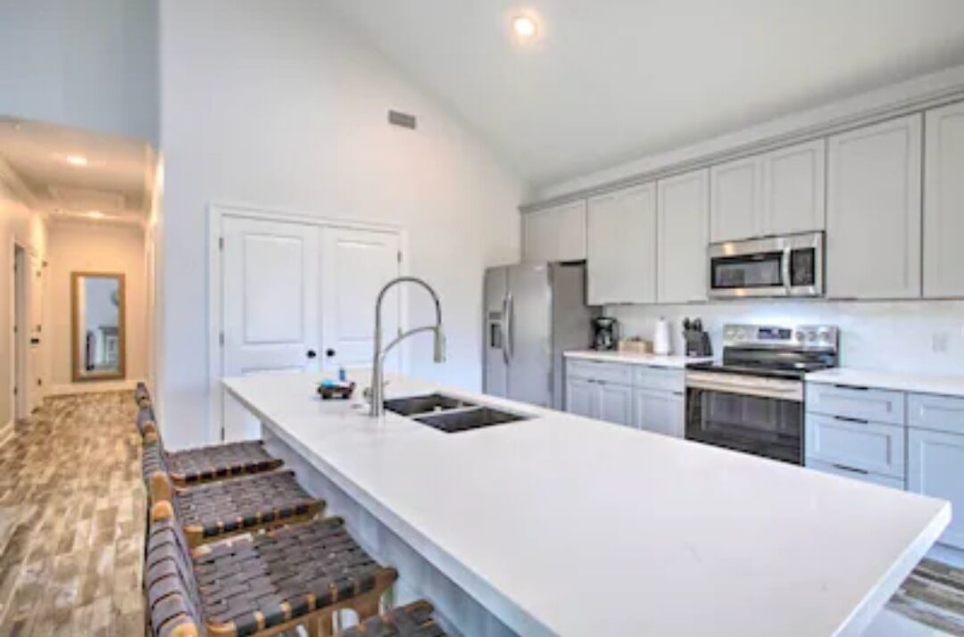 Photo of Kitchen in Shoreline Park