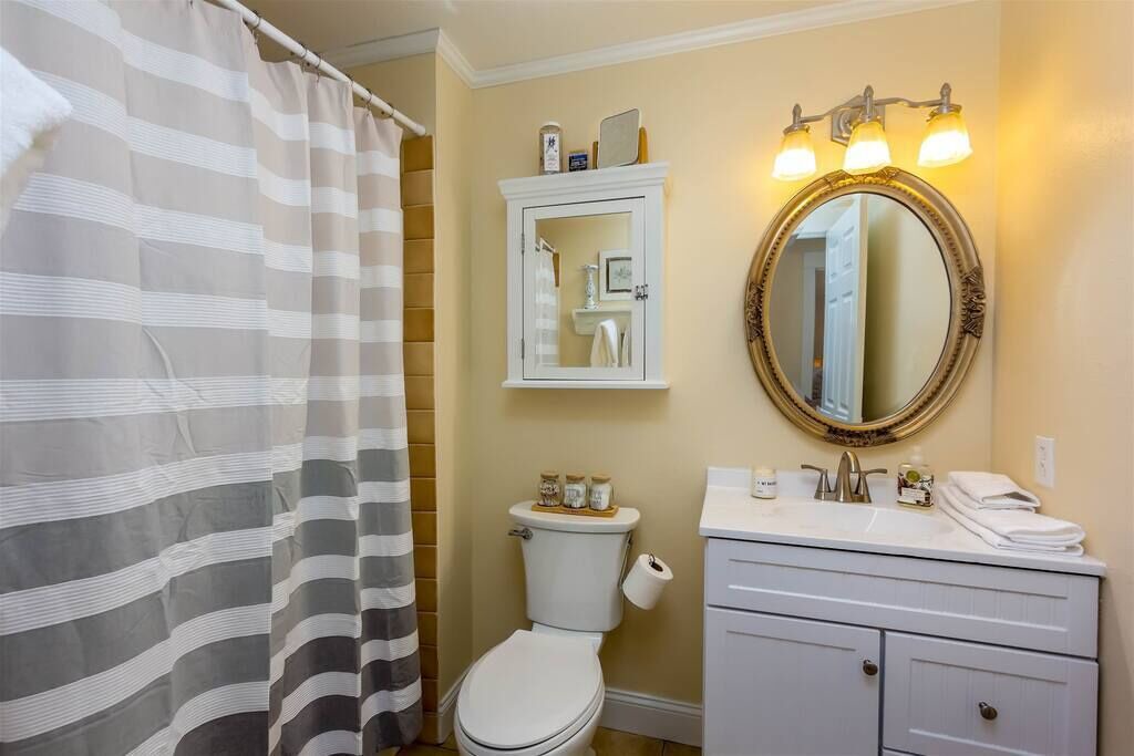 Photo of Bathroom in Orchard District