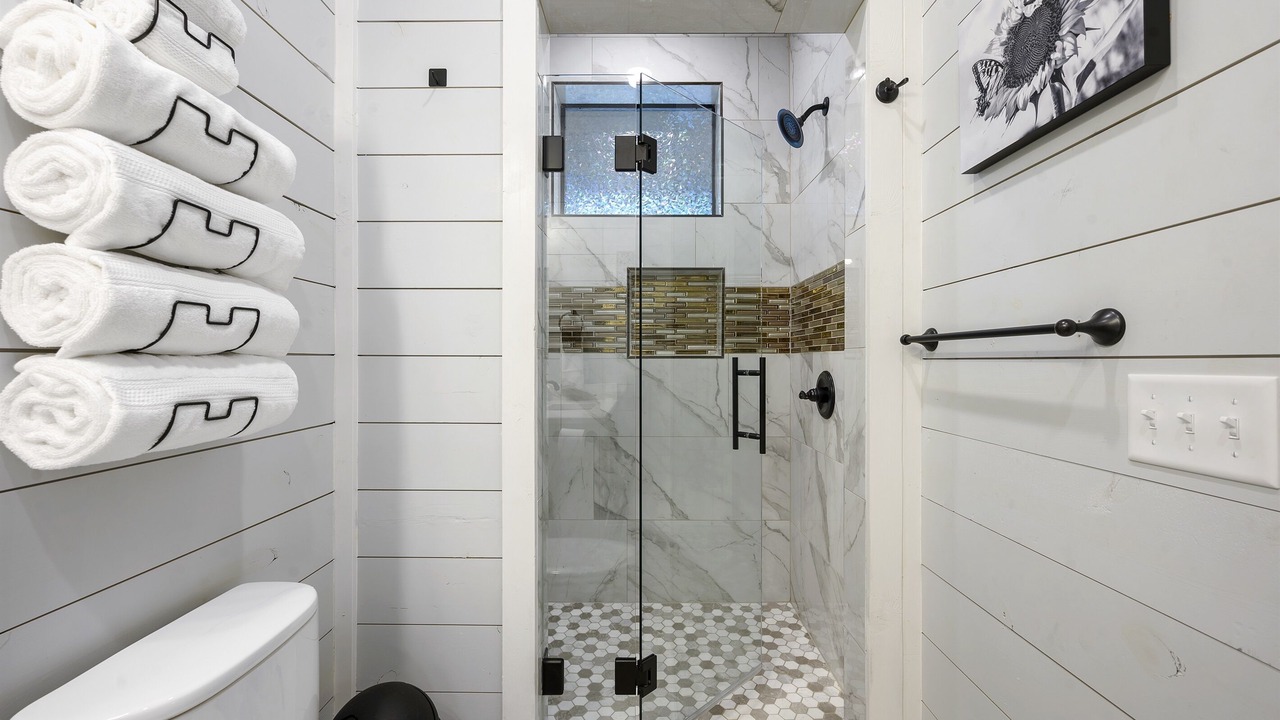 Photo of Bathroom in Hochatown