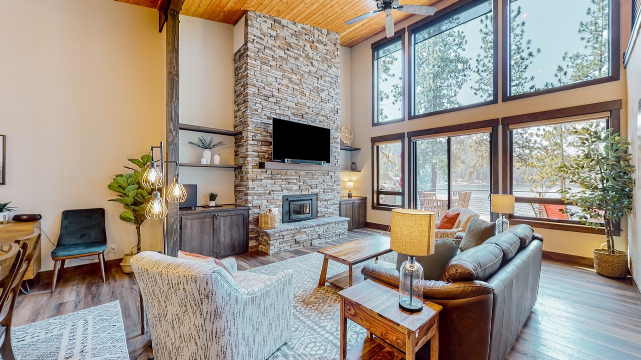 Photo of Livingroom in Harrison