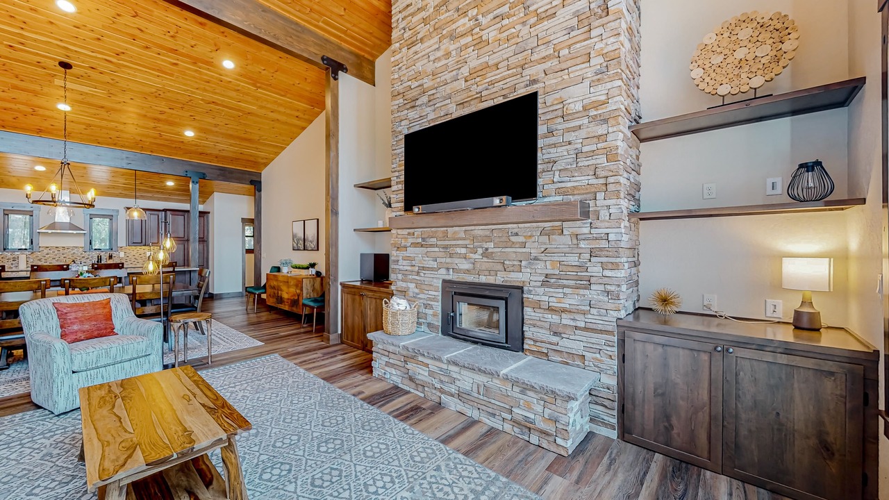 Photo of Livingroom in Harrison
