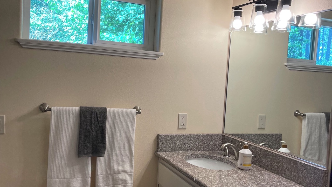 Photo of Bathroom in Hayden Lake