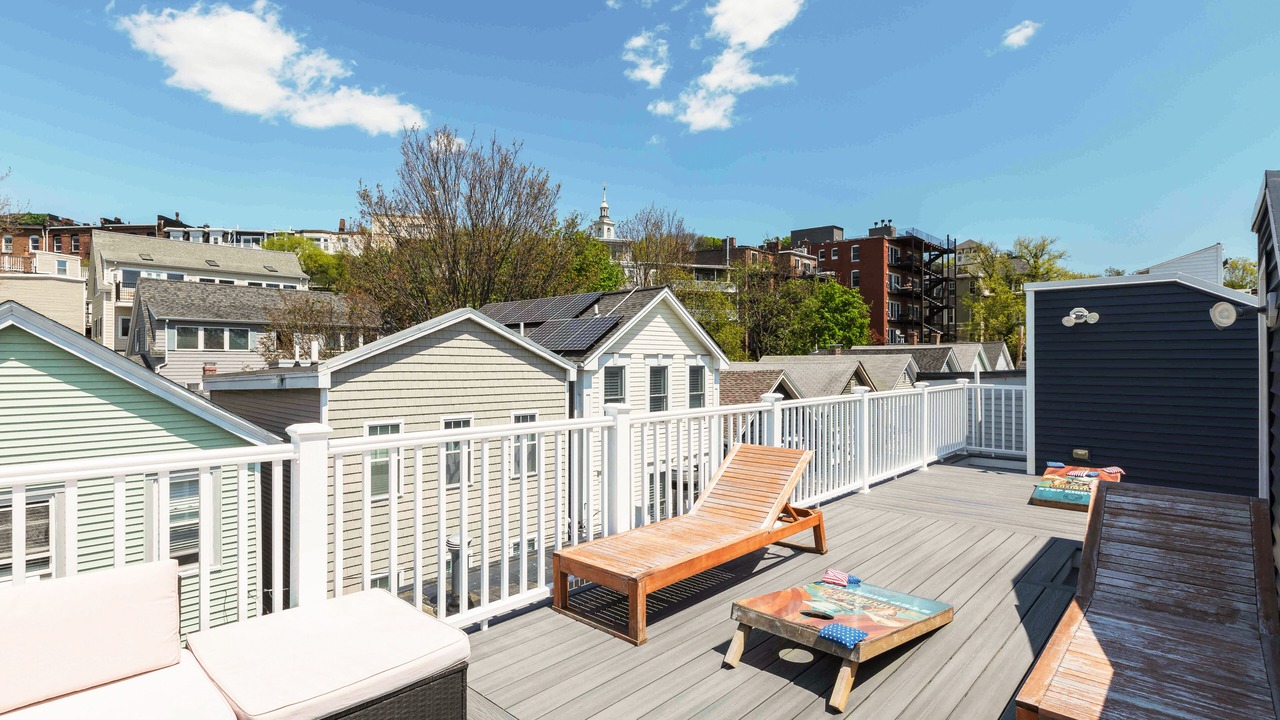 Photo of Patio Balcony in Columbus Park - Andrew Square