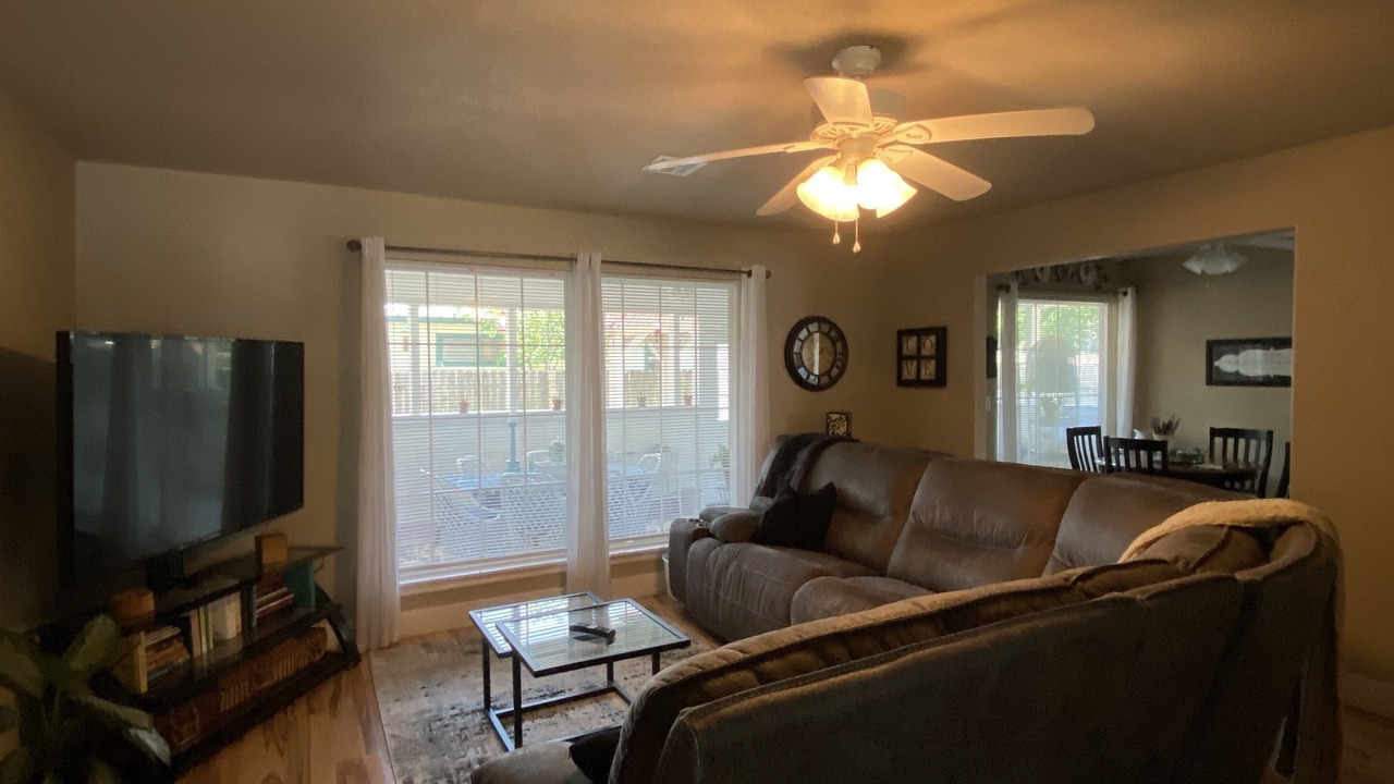 Photo of Livingroom in Claremore