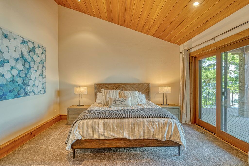 Photo of Bedroom in Lakeside