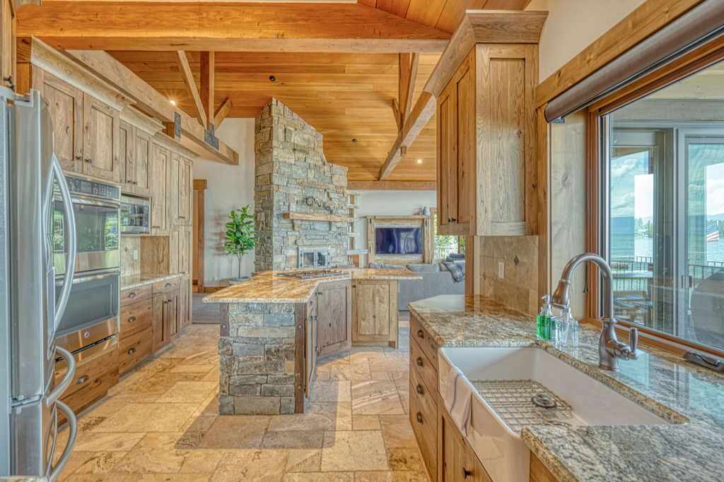 Photo of Kitchen in Lakeside