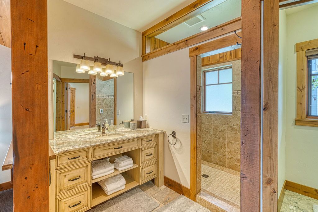 Photo of Bathroom in Lakeside