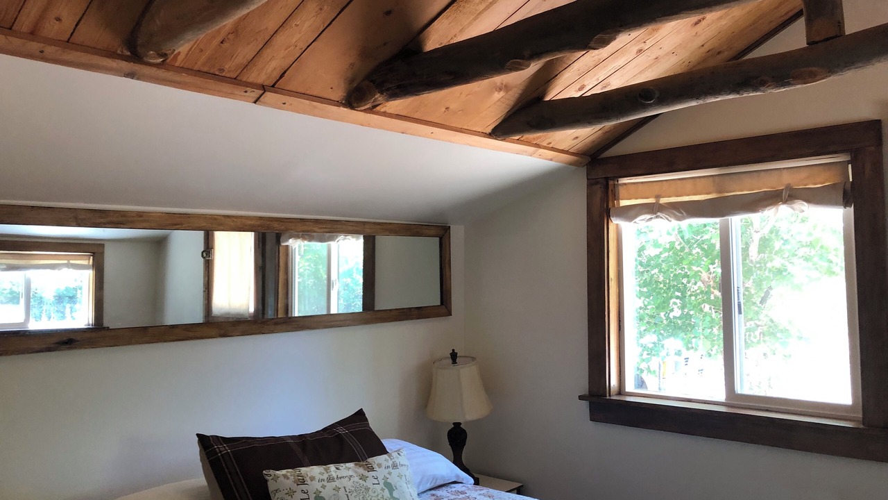 Photo of Bedroom in Henrieville