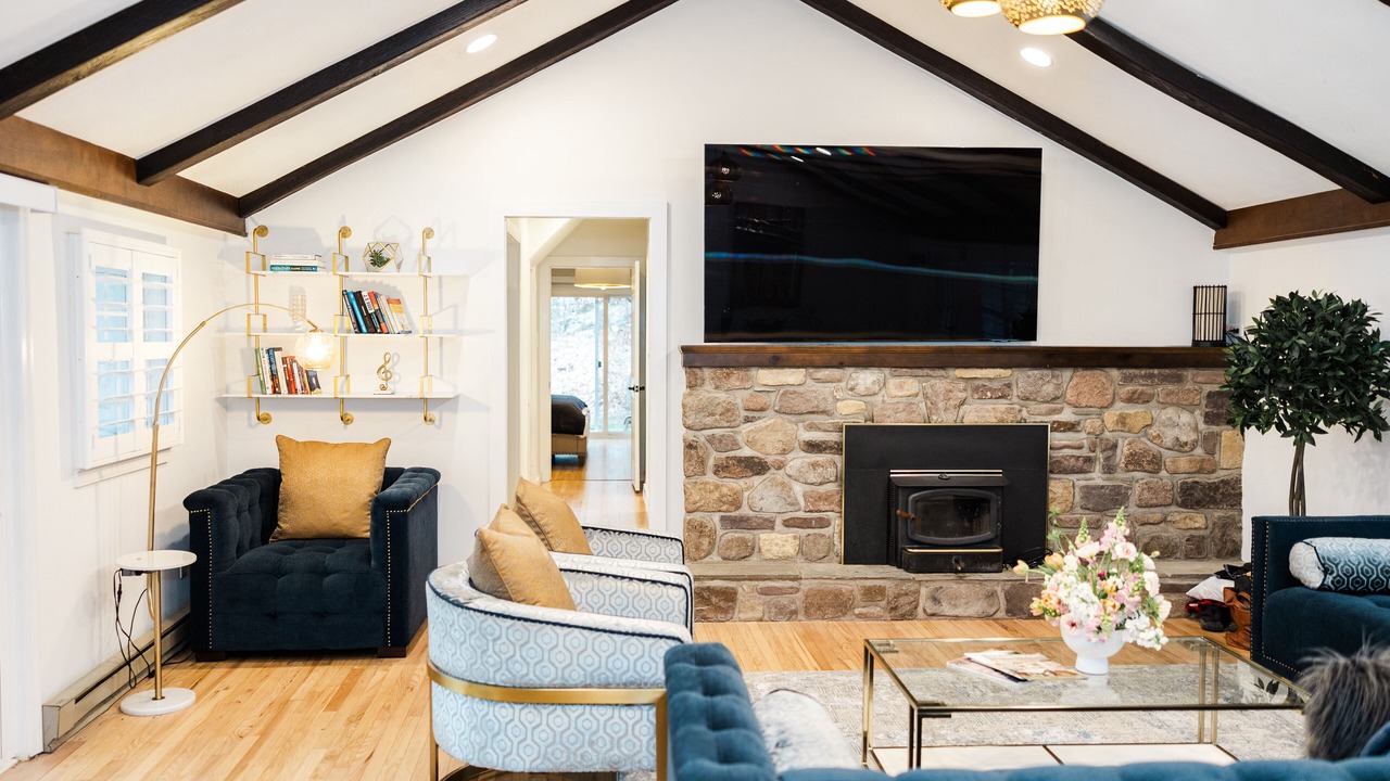 Photo of Livingroom in Forest Grove