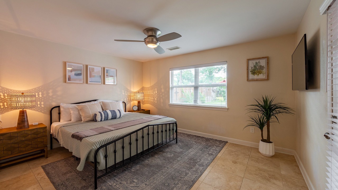Photo of Bedroom in Spring Branch West