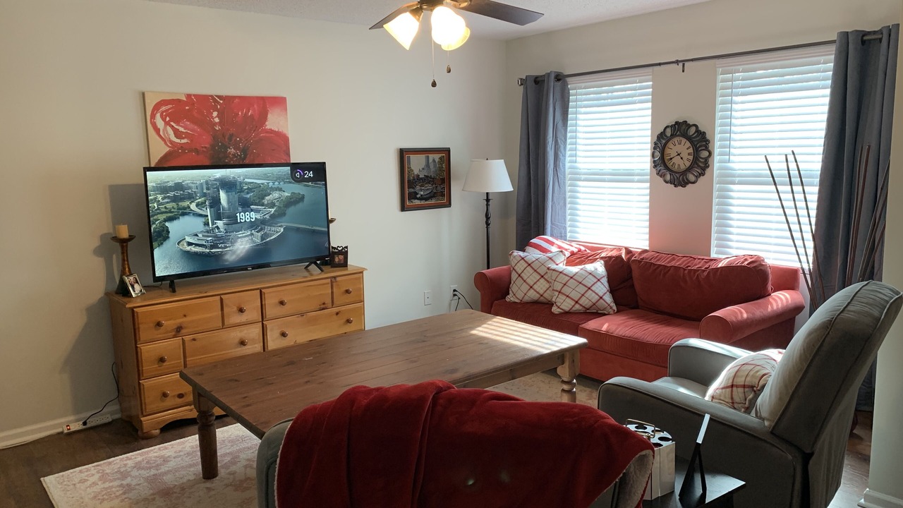 Photo of Livingroom in Monroe