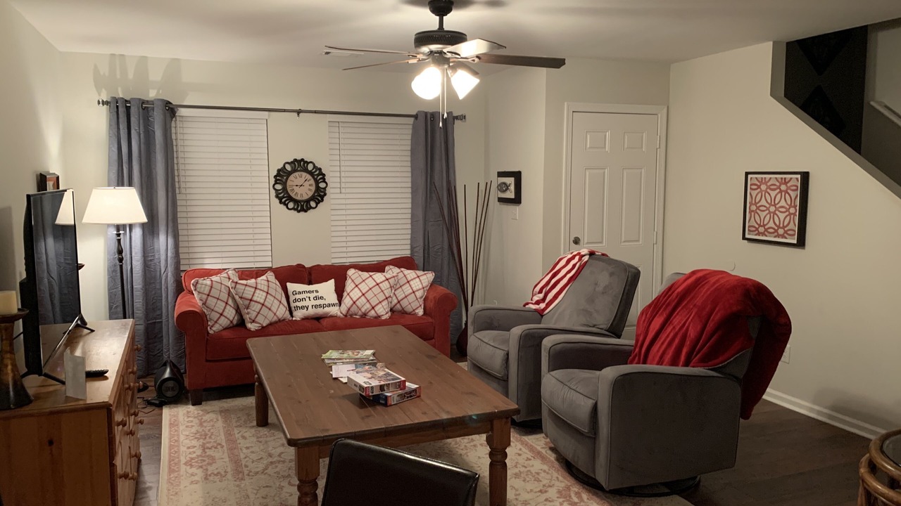 Photo of Livingroom in Monroe