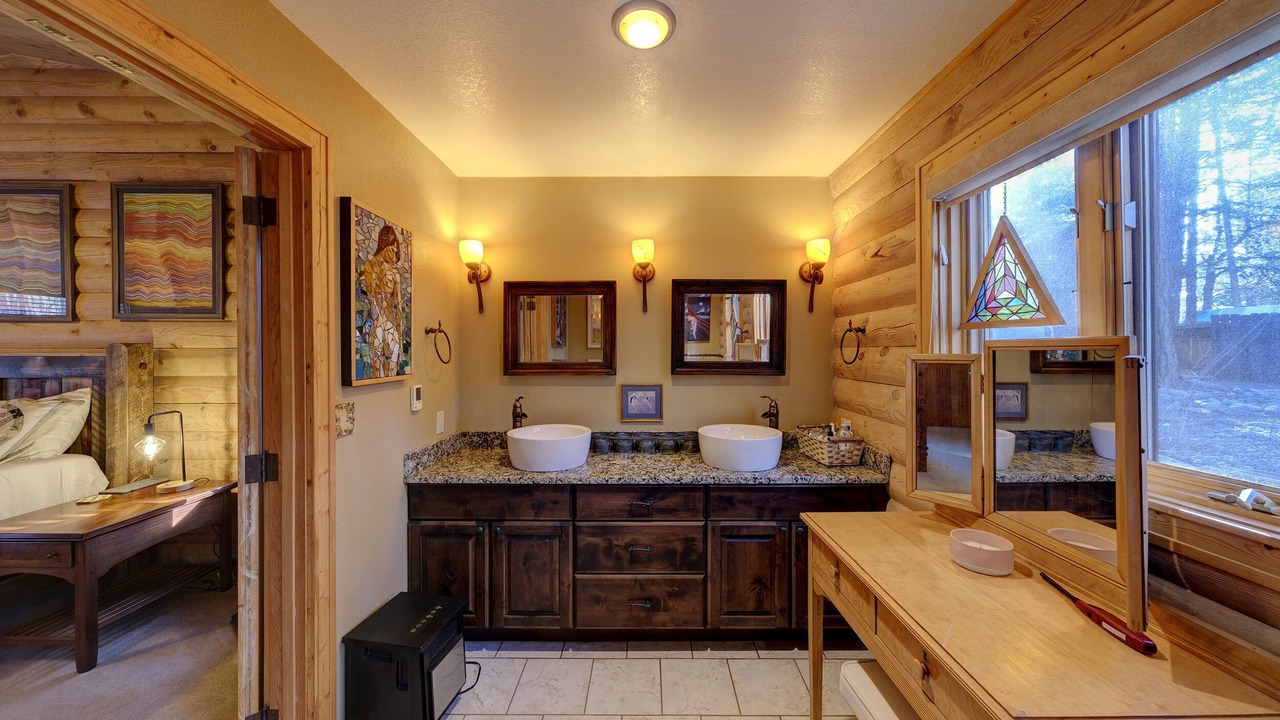 Photo of Bathroom in Saddlestring