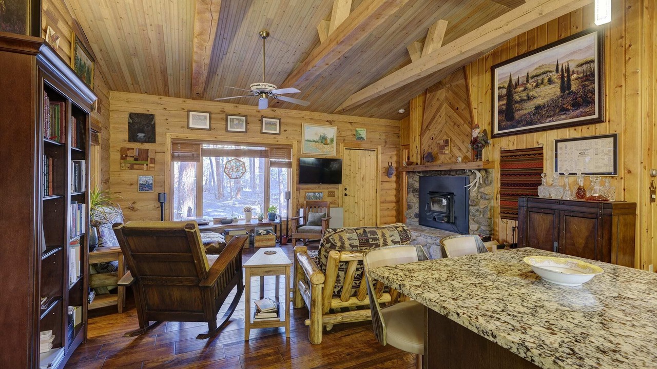 Photo of Livingroom in Saddlestring