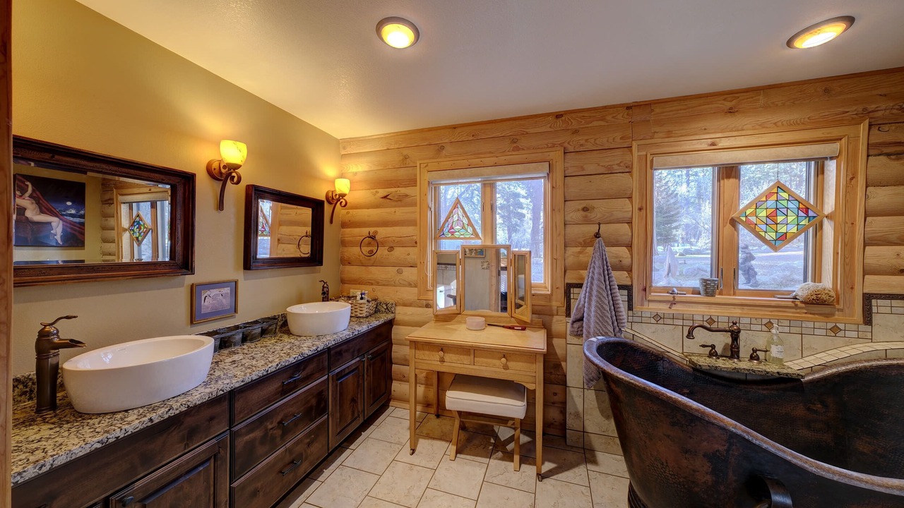 Photo of Bathroom in Saddlestring