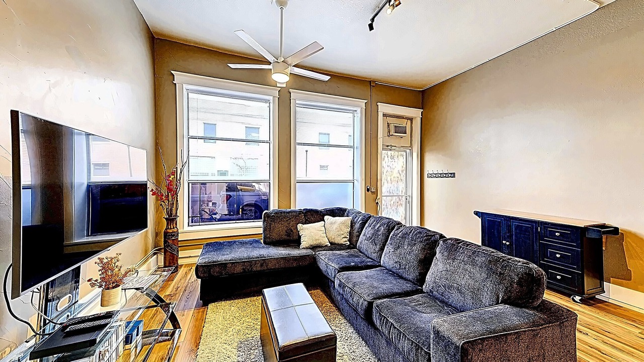 Photo of Livingroom in Sheridan