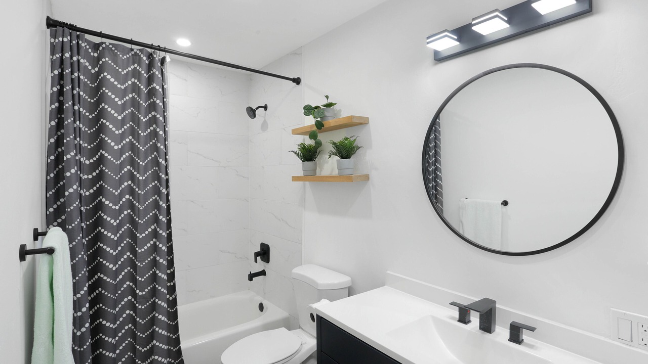 Photo of Bathroom in Point Loma Heights