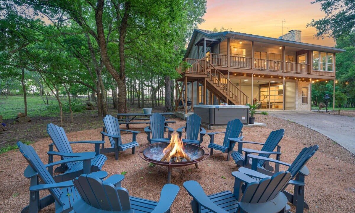 Photo of Outdoor in Stonewall