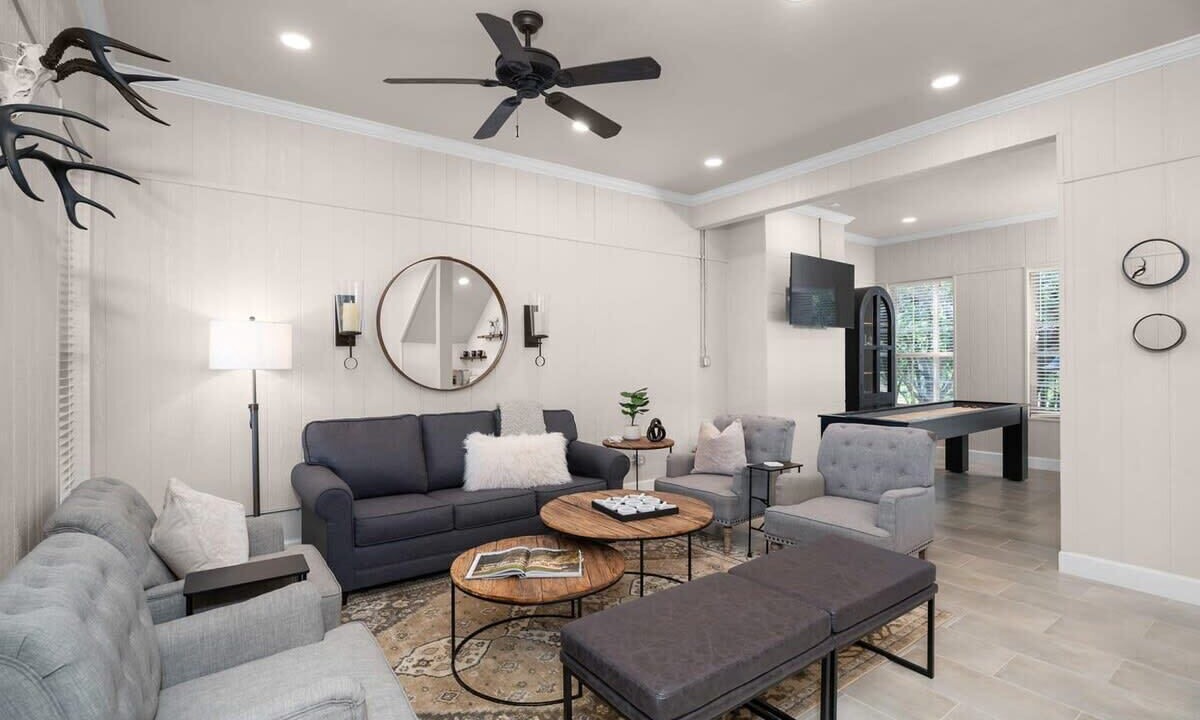 Photo of Livingroom in Stonewall