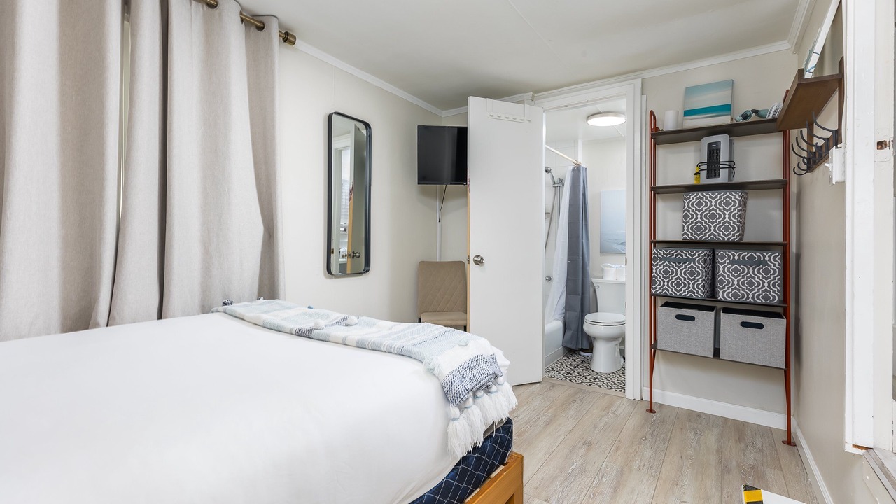 Photo of Bedroom in Sunset Cliffs